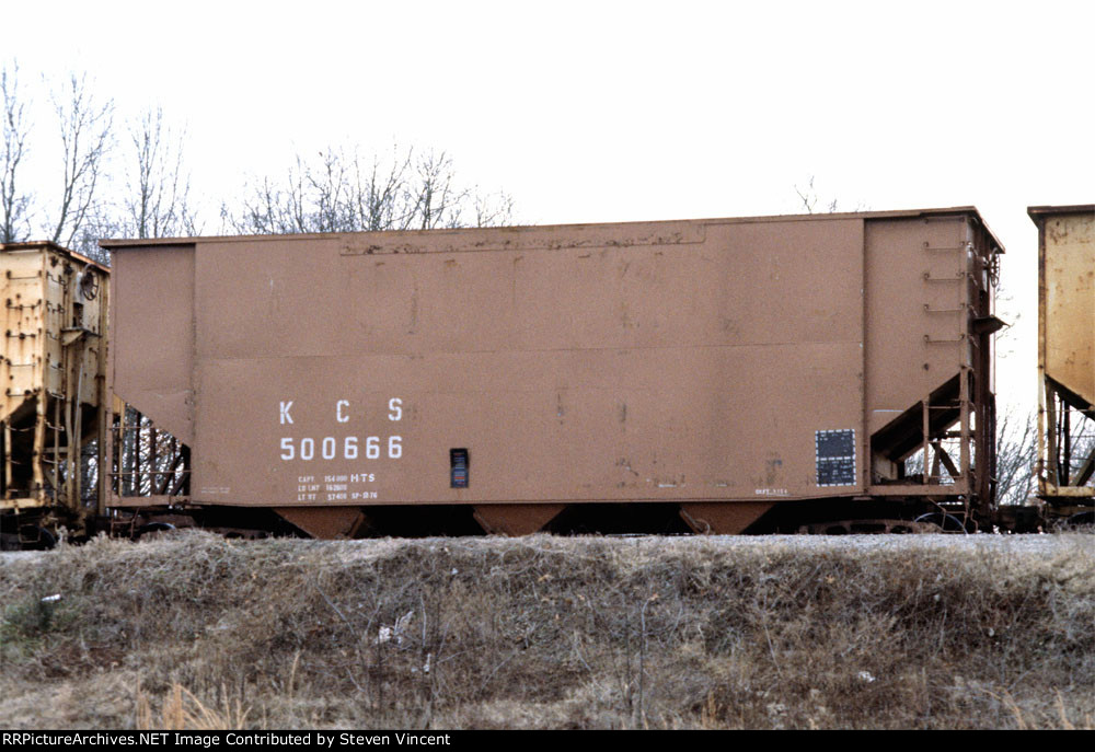 Kansas City Southern 5104 cf woodchip hopper KCS #500666